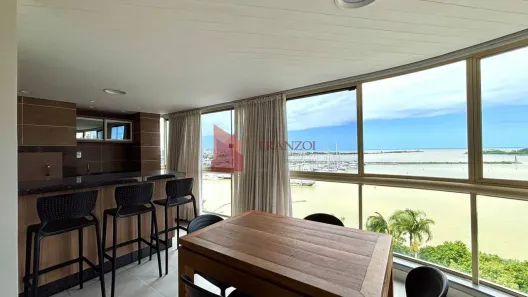 Apartamento com 3 Quartos para alugar, 289m² no Centro, Itajaí