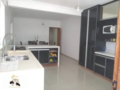 Sobrado com 3 Quartos à venda, 214m² no Taboão, São Bernardo do Campo