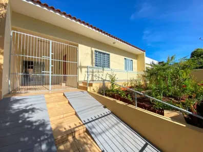 Casa com 3 Quartos para alugar, 130m² no Paulista, Londrina