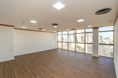 Sala Comercial para alugar, 280m² no Centro Histórico, Porto Alegre
