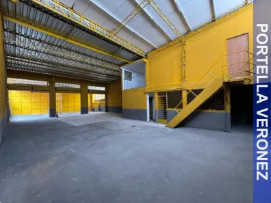 Galpão/Depósito/Armazém para alugar, 270m² no Jardim Bom Refúgio, São Paulo