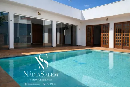 Casa com 4 Quartos para venda ou aluguel, 354m² no Chácara Peccioli, Jaú