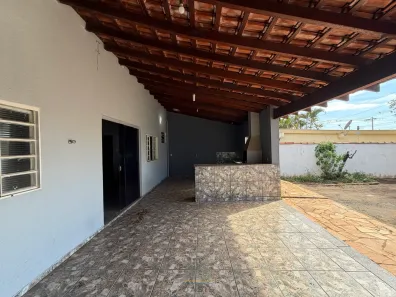 Casa com 3 Quartos para alugar, 100m² no Prolongamento Jardim Lima, Franca