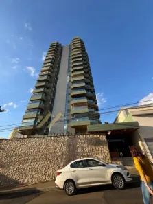 Apartamento com 3 Quartos à venda, 242m² no Centro, São Carlos