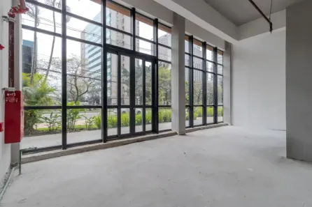 Ponto Comercial à venda, 99m² no Vila Cordeiro, São Paulo