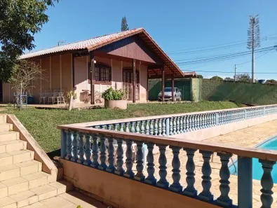 Fazenda/Sítio com 3 Quartos à venda, 300m² no Jardim Estância Brasil, Atibaia