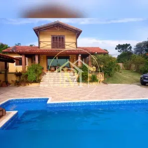 Fazenda/Sítio com 4 Quartos à venda, 185m² no Jardim Santa Barbara, Salto de Pirapora