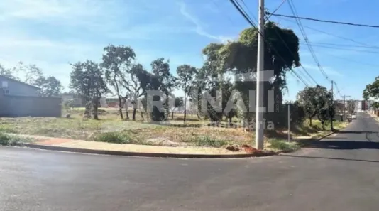 Lote/Terreno à venda, 304m² no Cidade Jardim, Araraquara