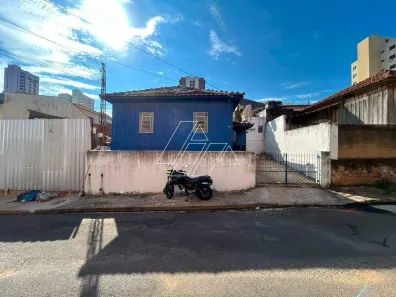 Casa com 3 Quartos para alugar, 80m² no Boa Vista, Marília