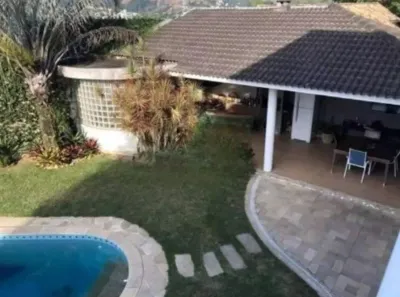 Casa de Condomínio com 4 Quartos à venda, 550m² no Mata Paca, Niterói