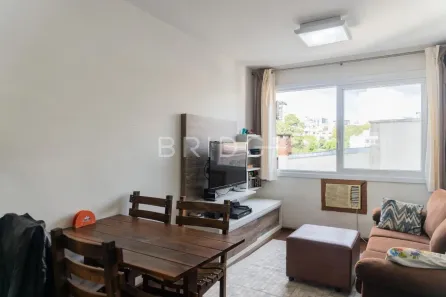 Apartamento com 2 Quartos para alugar, 70m² no Auxiliadora, Porto Alegre