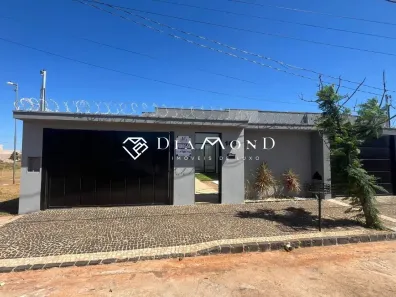 Casa com 3 Quartos à venda, 140m² no Novo Mundo, Uberlândia