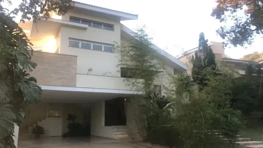 Casa de Condomínio com 4 Quartos à venda, 490m² no Vivendas do Arvoredo, Londrina