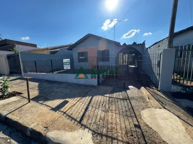 Casa com 2 Quartos para alugar, 80m² no São Lourenço, Londrina