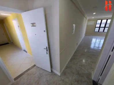 Sala Comercial à venda, 35m² no Jardim Vinte e Cinco de Agosto, Duque de Caxias