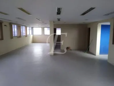 Sala Comercial à venda, 122m² no Centro, Santos