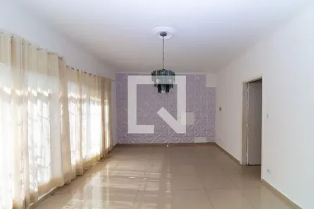 Casa com 3 Quartos à venda, 300m² no Vila Ivone, São Paulo