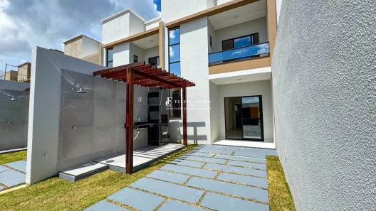 Sobrado com 3 Quartos à venda, 97m² no Centro, Caucaia