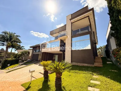 Casa de Condomínio com 7 Quartos à venda, 400m² no Condomínio do Lago 1ª Etapa, Goiânia
