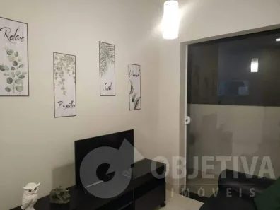 Apartamento com 2 Quartos para alugar, 47m² no Santa Mônica, Uberlândia
