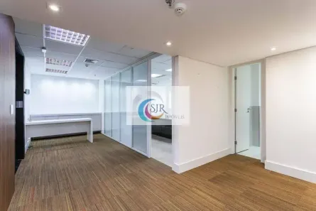 Sala Comercial para alugar, 220m² no Vila Nova Conceição, São Paulo