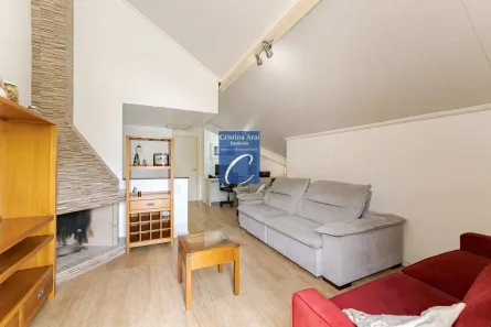 Sobrado com 4 Quartos à venda, 198m² no Santa Felicidade, Curitiba