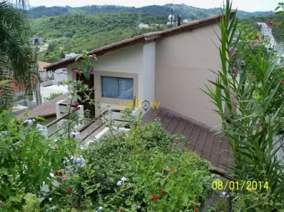 Casa de Condomínio com 3 Quartos à venda, 217m² no Jardim Imperial, Arujá