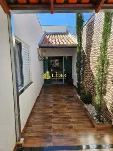 Casa com 3 Quartos à venda, 150m² no Novo Mundo, Uberlândia