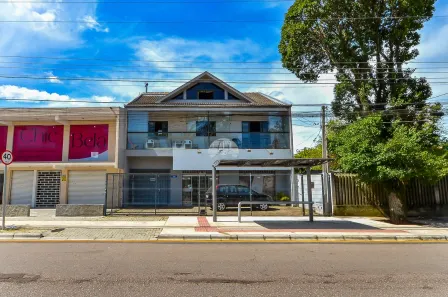 Sobrado com 5 Quartos à venda, 400m² no Xaxim, Curitiba