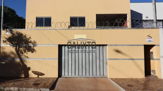 Sobrado com 5 Quartos à venda, 237m² no Santa Mônica, Uberlândia