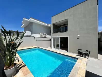 Casa de Condomínio com 3 Quartos à venda, 198m² no Parque Califórnia, Jacareí