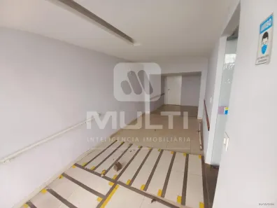Casa com 1 Quarto para alugar, 306m² no Fundinho, Uberlândia