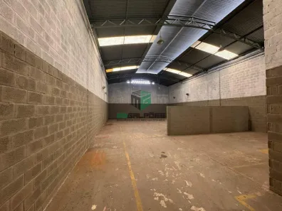 Galpão/Depósito/Armazém para alugar, 312m² no Arvoredo, Contagem