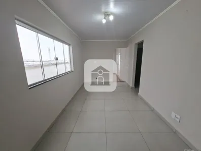Casa com 2 Quartos para alugar, 80m² no Martins, Uberlândia