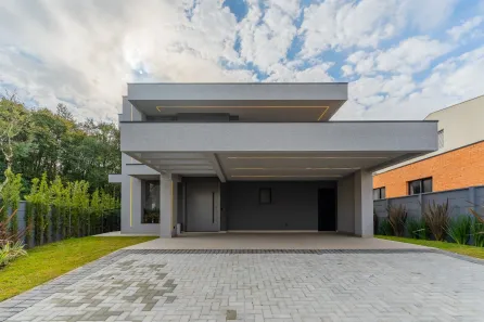 Casa de Condomínio com 4 Quartos à venda, 280m² no Butiatuvinha, Curitiba