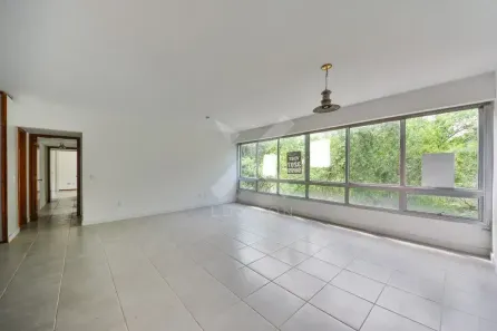 Apartamento com 3 Quartos à venda, 133m² no Moinhos de Vento, Porto Alegre