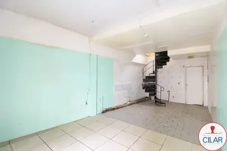 Ponto Comercial à venda, 50m² no Cristo Rei, Curitiba