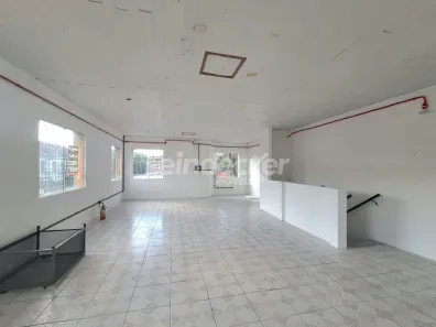 Ponto Comercial para alugar, 157m² no Azenha, Porto Alegre