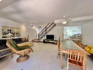 Casa de Condomínio com 4 Quartos à venda, 200m² no Camburi, São Sebastião