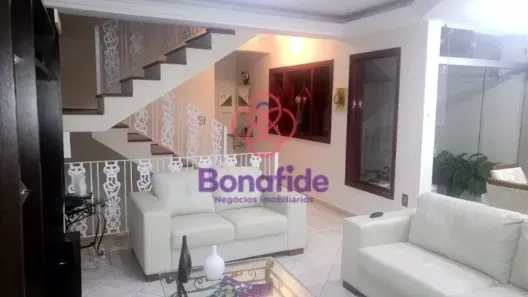 Casa com 3 Quartos à venda, 228m² no Vila Galvão, Jundiaí