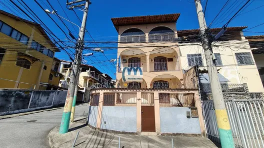 Casa com 4 Quartos à venda, 276m² no Mutondo, São Gonçalo