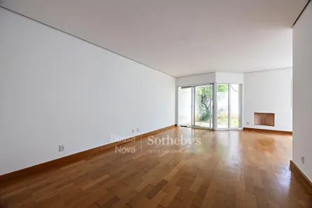 Casa de Condomínio com 4 Quartos para alugar, 180m² no Jardim Panorama, São Paulo