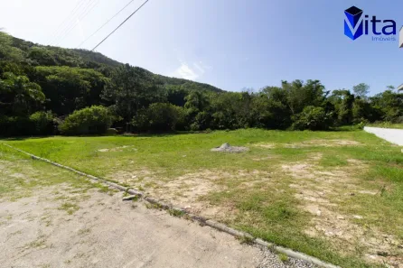 Lote/Terreno à venda, 740m² no Canasvieiras, Florianópolis
