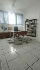 Sala Comercial à venda, 22m² no Cavalhada, Porto Alegre
