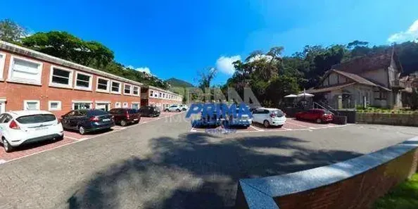 Sala Comercial para alugar, 30m² no Quarteirão Brasileiro, Petrópolis