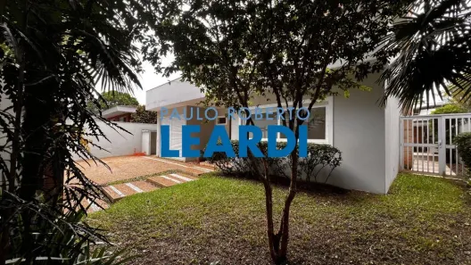 Sobrado com 3 Quartos à venda, 480m² no Alto de Pinheiros, São Paulo