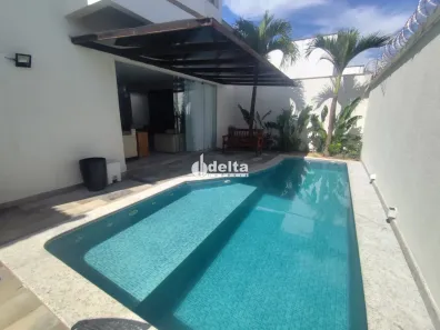 Casa de Condomínio com 3 Quartos para alugar, 332m² no Jardim Inconfidência, Uberlândia