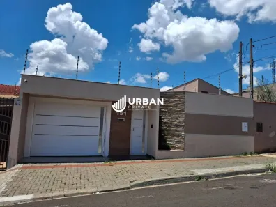 Casa com 3 Quartos à venda, 160m² no Conjunto Café, Londrina