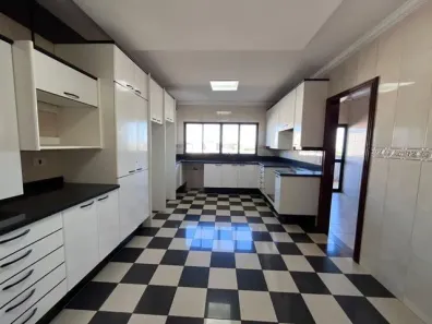 Apartamento com 6 Quartos para alugar, 200m² no Centro, Cascavel