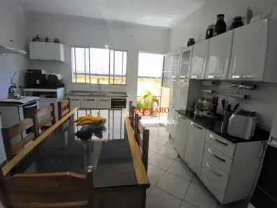 Casa com 3 Quartos à venda, 280m² no Jardim Aida, Guarulhos
